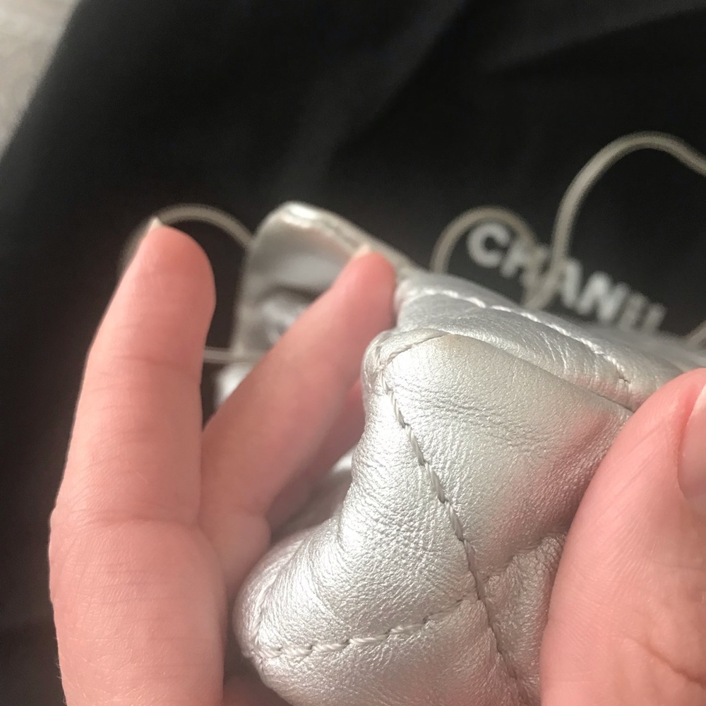 Beautiful jumbo silver Chanel 🥰 - Picture 3 of 13